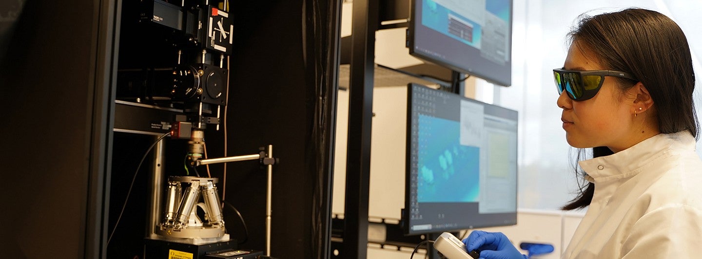 Student in lab at Knight Campus