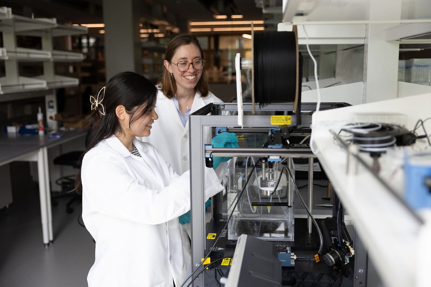 BioE Student in lab
