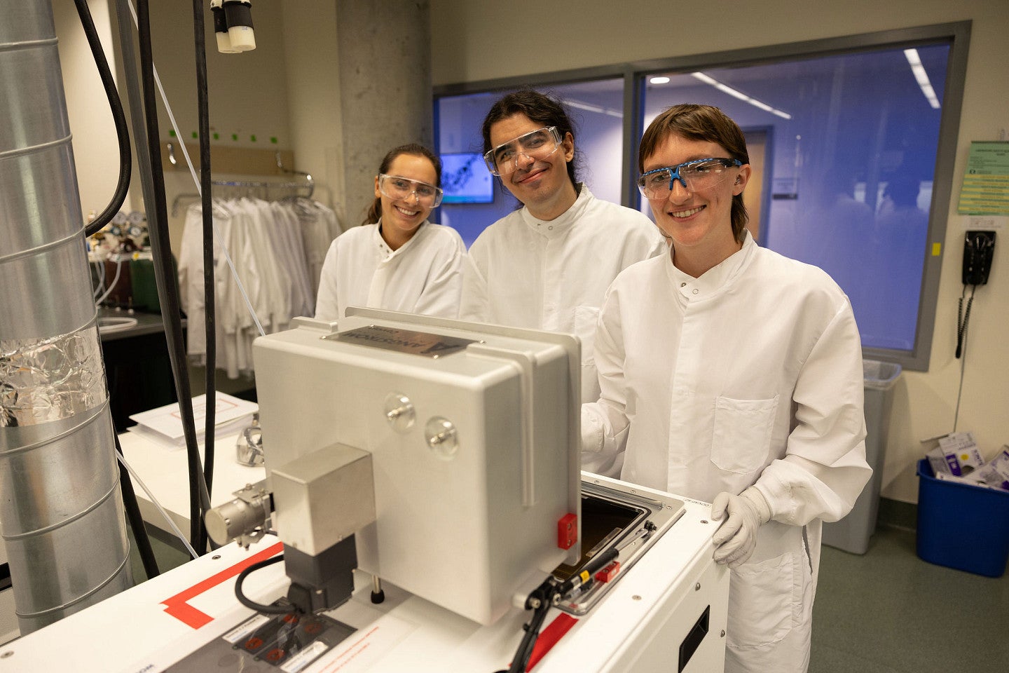 Semiconductor students in lab