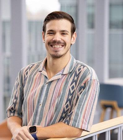 Headshot of Yan Carlos Pacheco