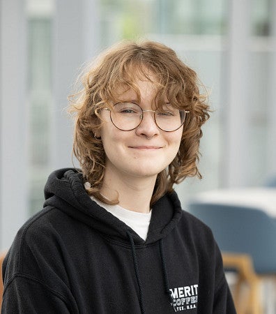 Headshot of Luca Lippert